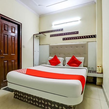 Hotel O Tushar Continental New Delhi Eksteriør bilde
