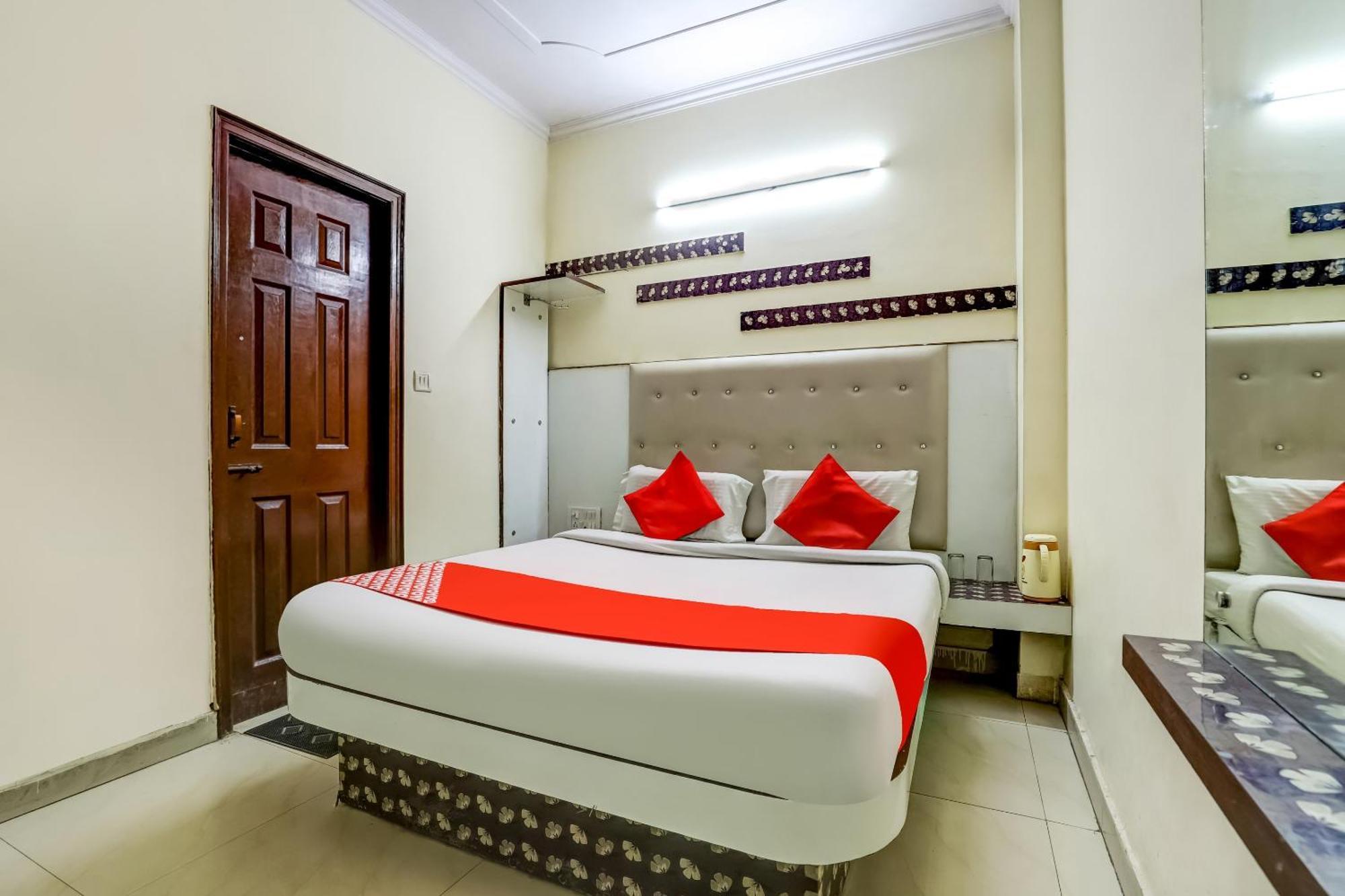 Hotel O Tushar Continental New Delhi Eksteriør bilde