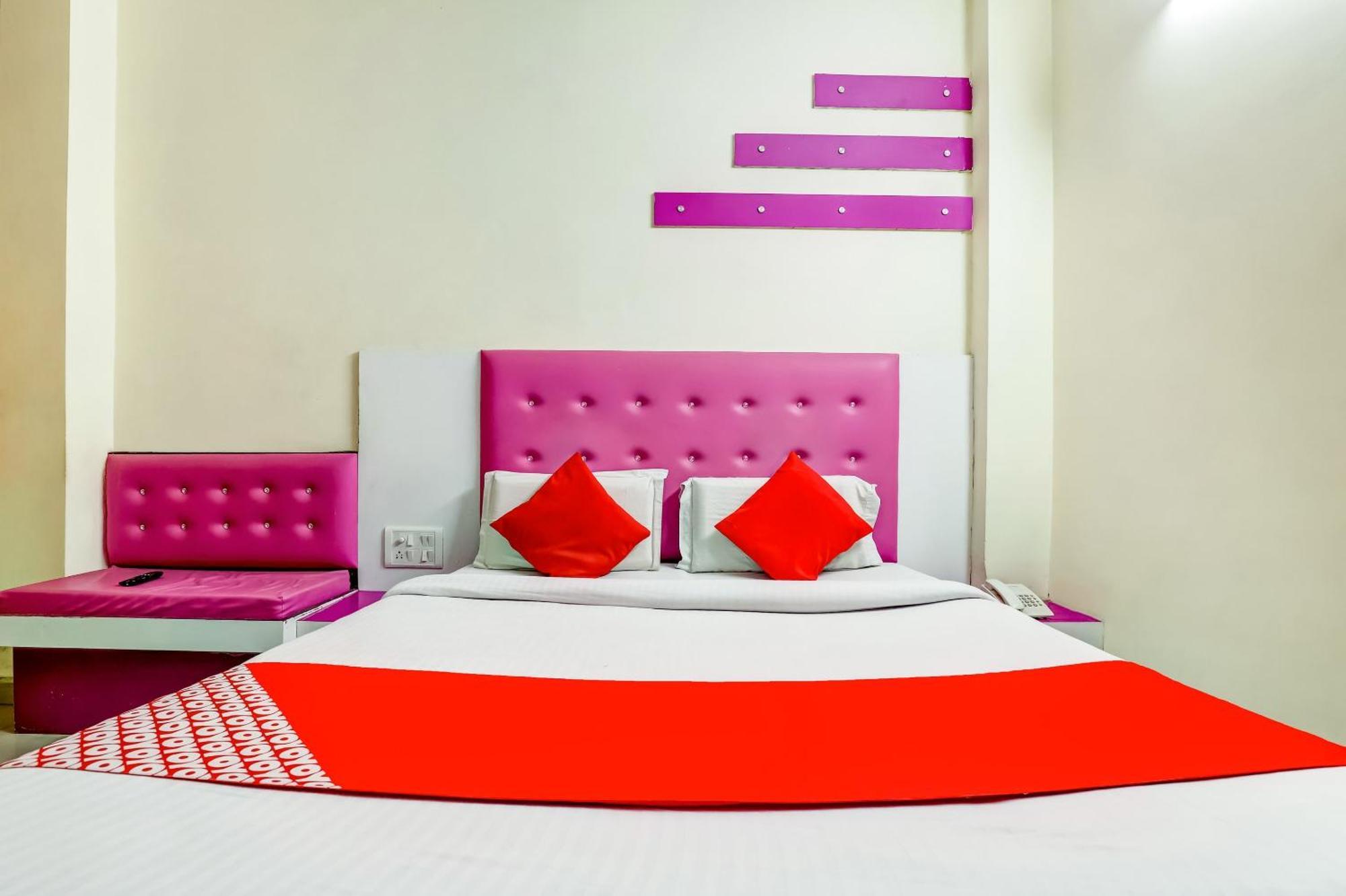 Hotel O Tushar Continental New Delhi Eksteriør bilde