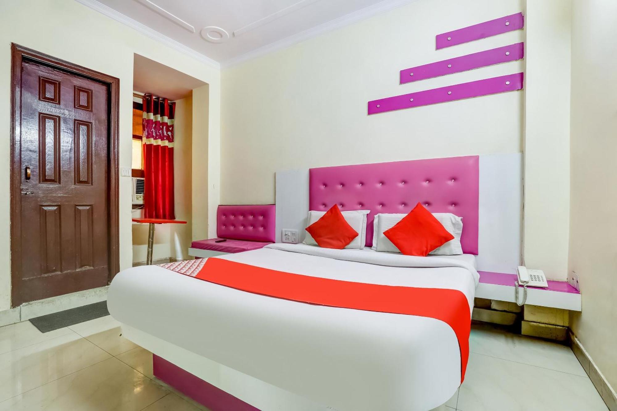 Hotel O Tushar Continental New Delhi Eksteriør bilde